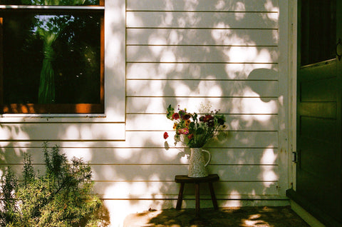 5 Tips for Late-Summer Hosting