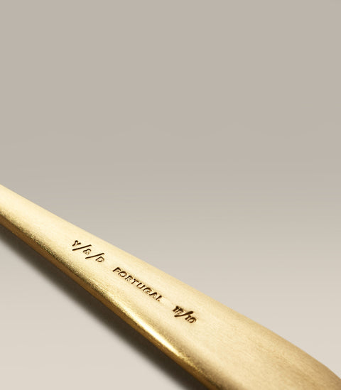 Matte-Gold